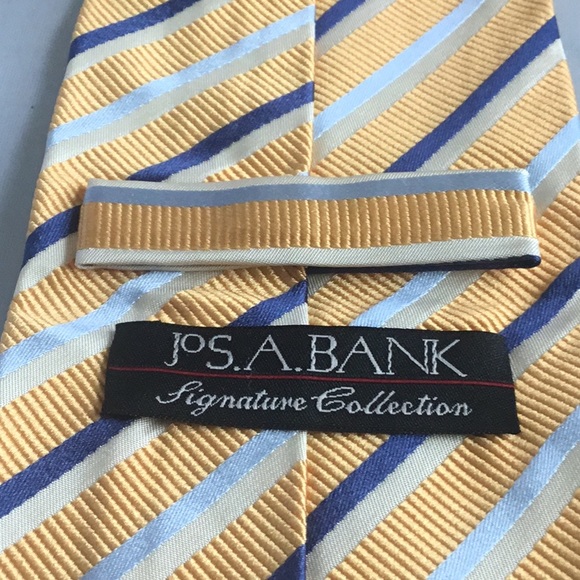 JoS.A. BANK SILK TIE. - Picture 2 of 4